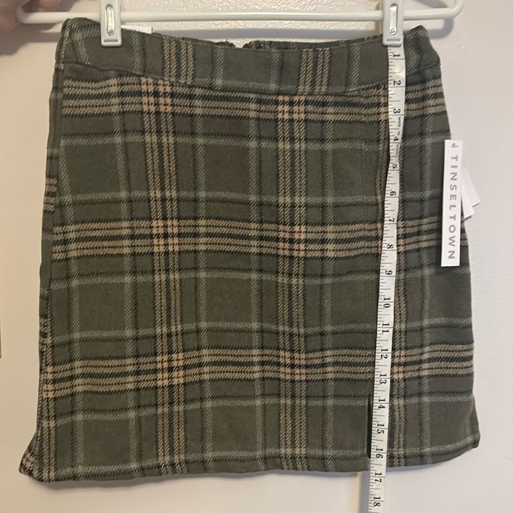 Tinseltown plaid skirt